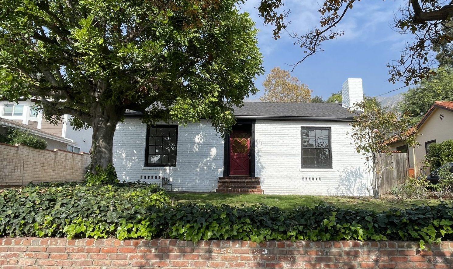 643 W Alegria Exterior